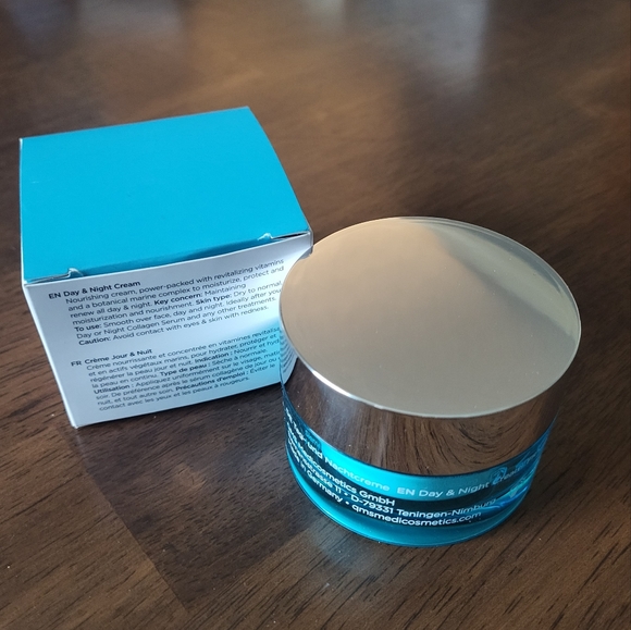 QMS Ace Cream Vitamin Moisturizer Day & Night Cream - Picture 3 of 4